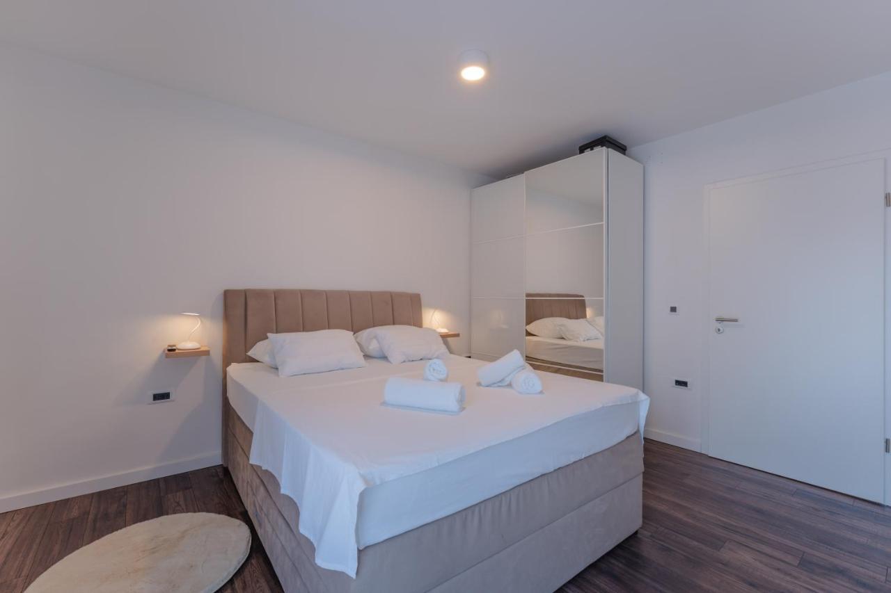 Apartment Glamorous Getaway Zadar Exterior photo